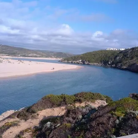 Casa Dos Golfinhos Сasa de vacaciones Aljezur